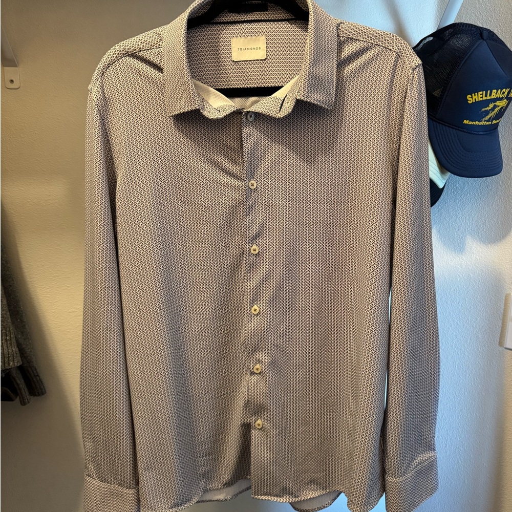 7 Diamonds Long Sleeve Button Down